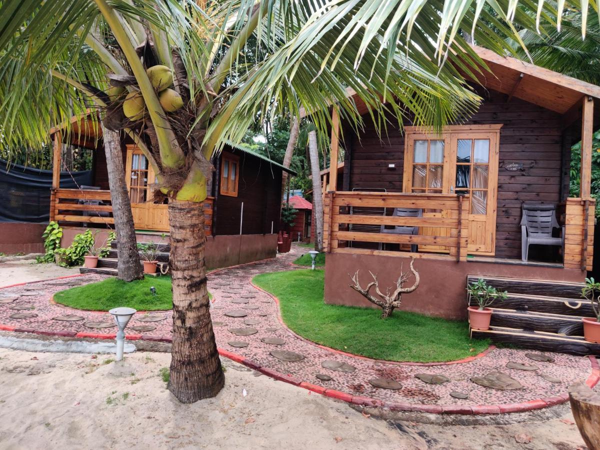 Breezywood Resort Mālvan Dış mekan fotoğraf